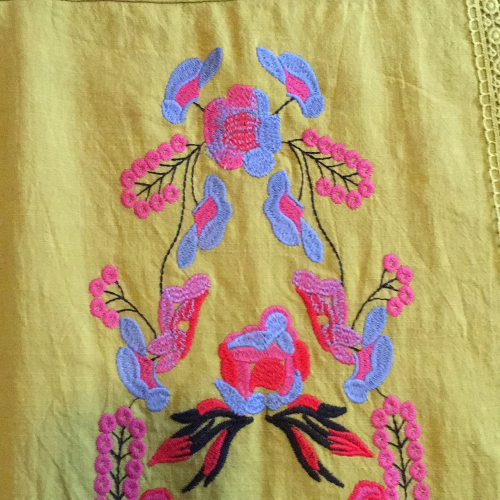 Embroidered Tunic NWOT - Picture 5 of 7